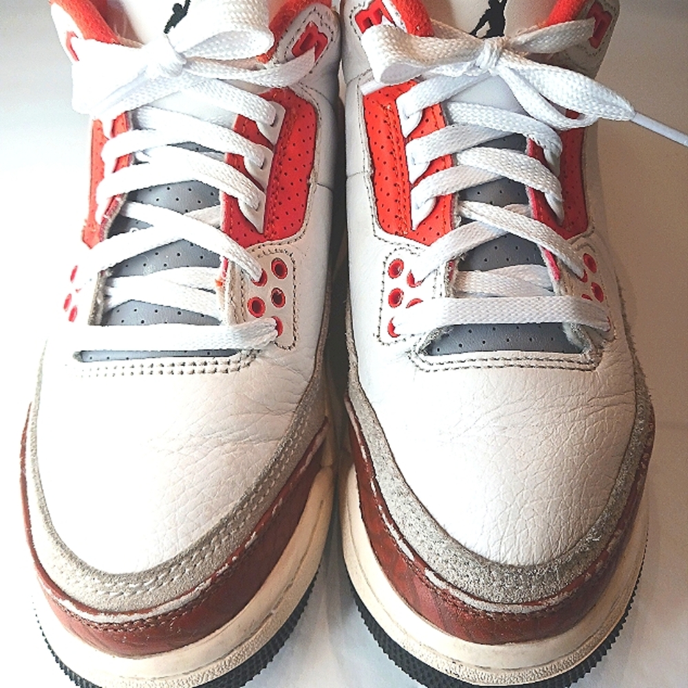 AIR Jordan Retro 3 SE Leather Lace-Up Multi-Colored Sneakers Size 4 Youth